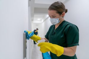 Veja 8 formas de evitar desperdícios produtos de limpeza em ambientes de hotelaria hospitalar!