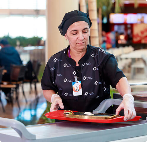 <p>Verzani & Sandrini na <strong>limpeza</strong></p>
